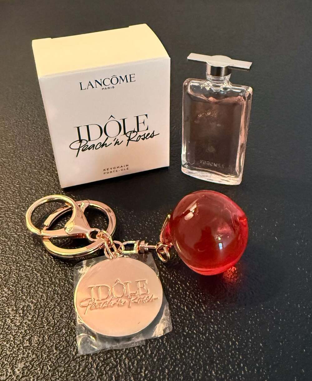 Rare limited edition Lancôme Idole Peach 'n Roses Keychain, Idôle  travel size